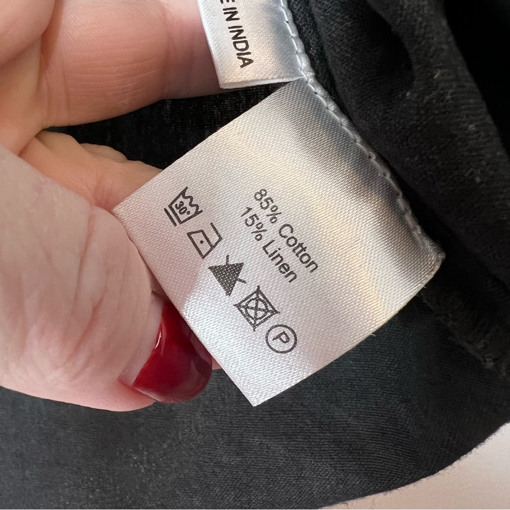 NWOT APUWomen's Charcoal Blouse with Wooden Accent Buttons with Rope Ties Medium - Picture 7 of 13